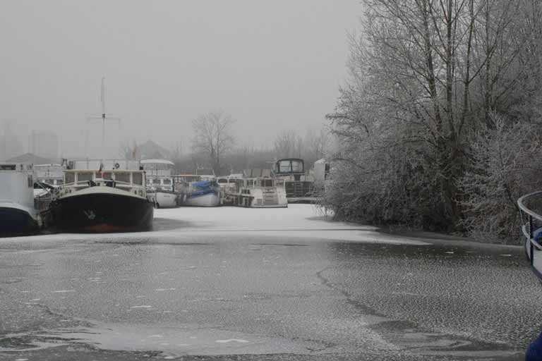 St. Jean-de-Losne - winter 2008/9.